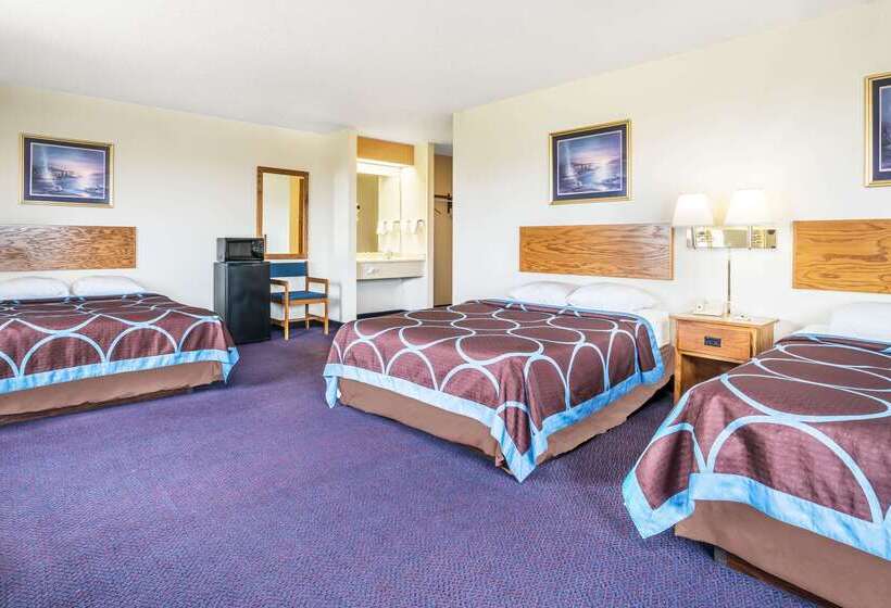 فندق على الطريق Super 8 By Wyndham Neillsville Wi