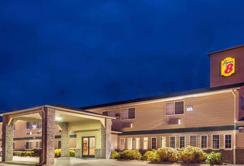 فندق على الطريق Super 8 By Wyndham Neillsville Wi