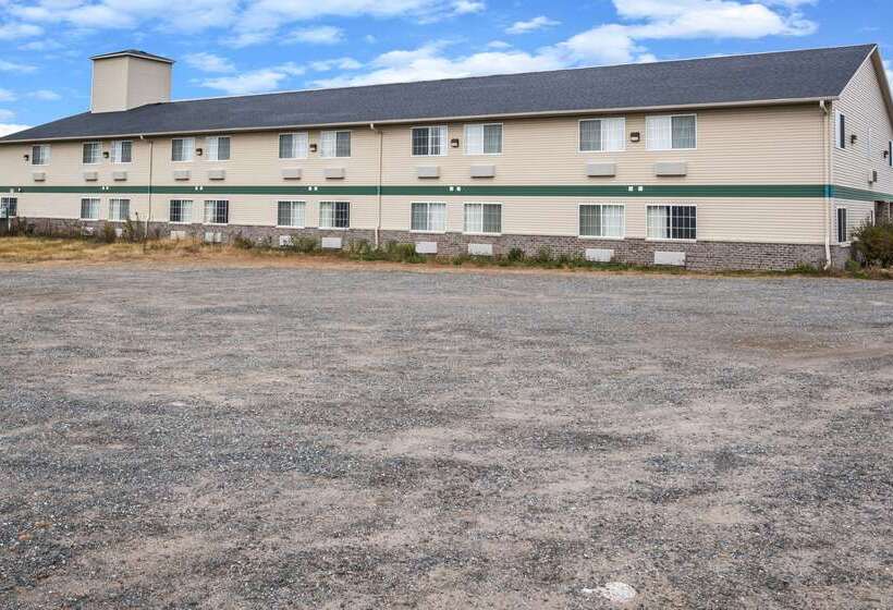 فندق على الطريق Super 8 By Wyndham Neillsville Wi