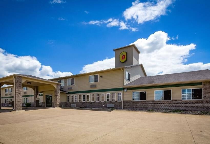 فندق على الطريق Super 8 By Wyndham Neillsville Wi