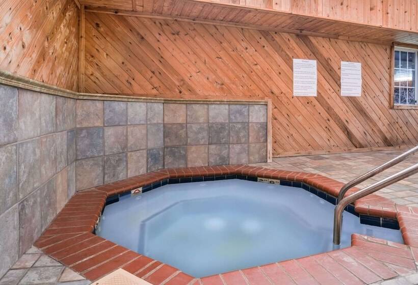 فندق على الطريق Super 8 By Wyndham Neillsville Wi