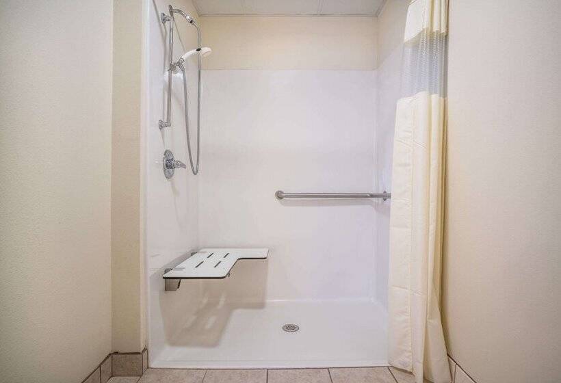 فندق على الطريق Super 8 By Wyndham Neillsville Wi