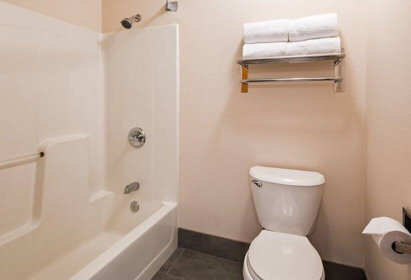 فندق على الطريق Super 8 By Wyndham Neillsville Wi