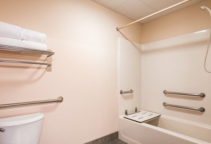 فندق على الطريق Super 8 By Wyndham Neillsville Wi