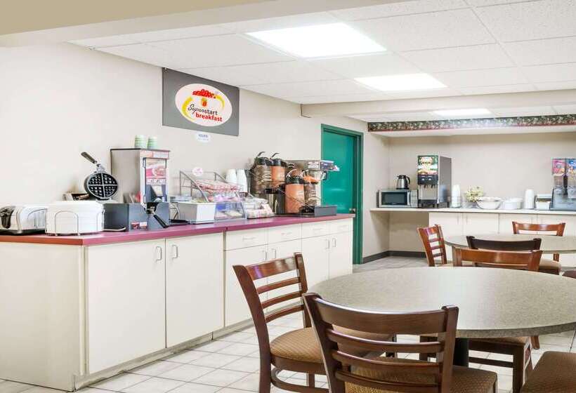 モーテル Super 8 By Wyndham Newcomerstown