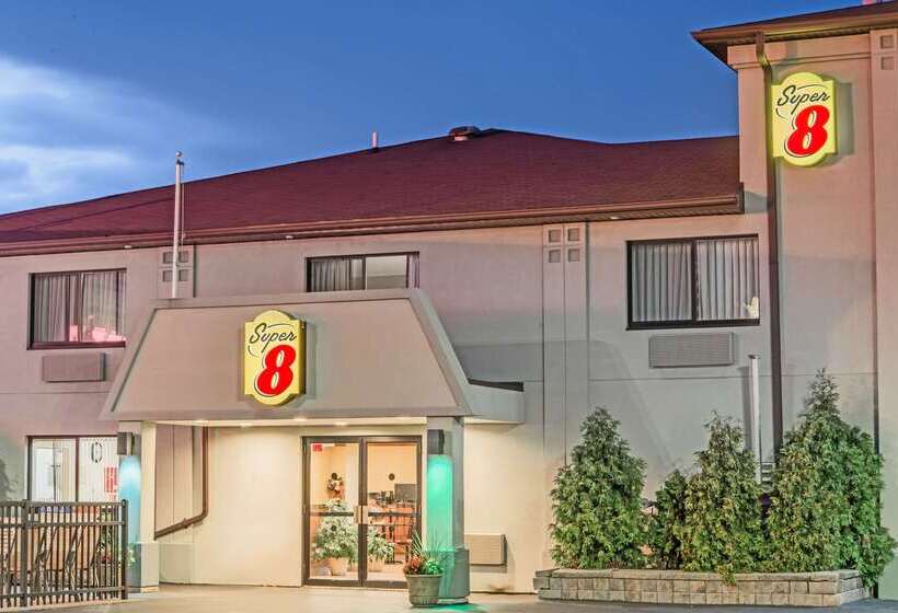 汽车旅馆  Super 8 By Wyndham Niagara Falls