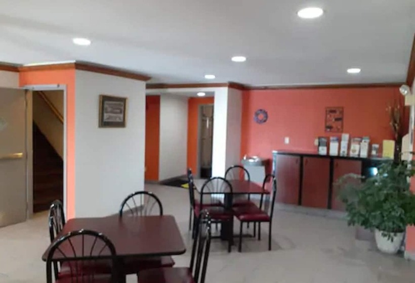 汽车旅馆  Super 8 By Wyndham Niagara Falls