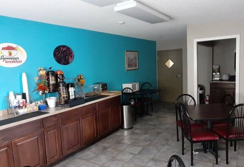 汽车旅馆  Super 8 By Wyndham Niagara Falls