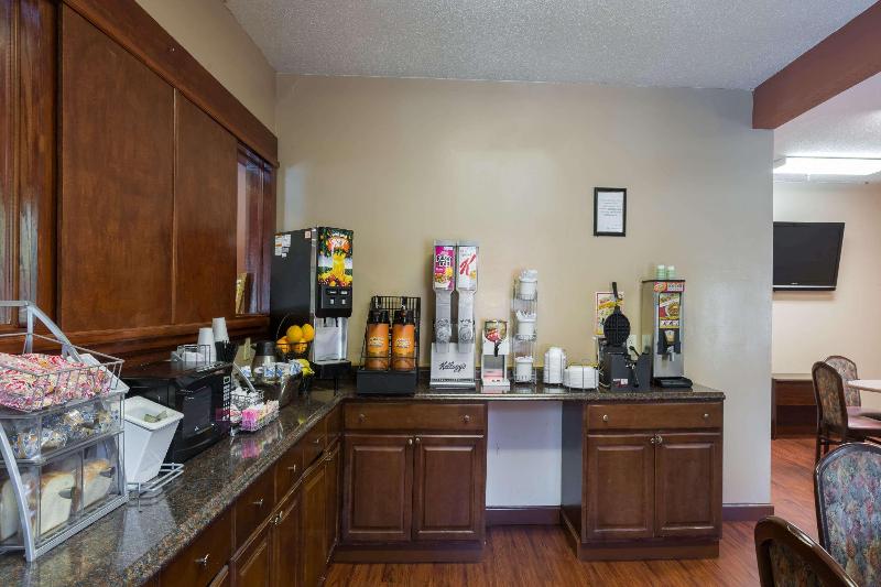 فندق على الطريق Super 8 By Wyndham Norcross/i85 Atlanta