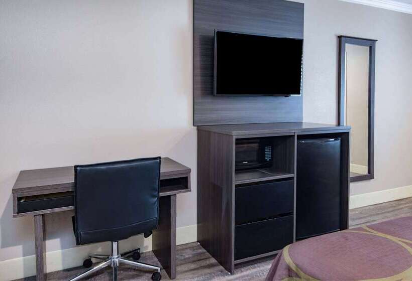 Мотель Super 8 By Wyndham North Hollywood