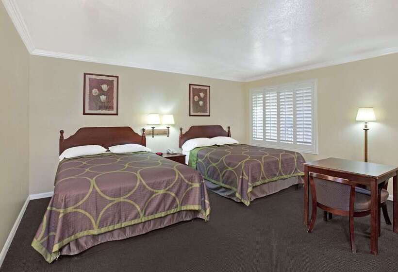 Мотель Super 8 By Wyndham North Hollywood