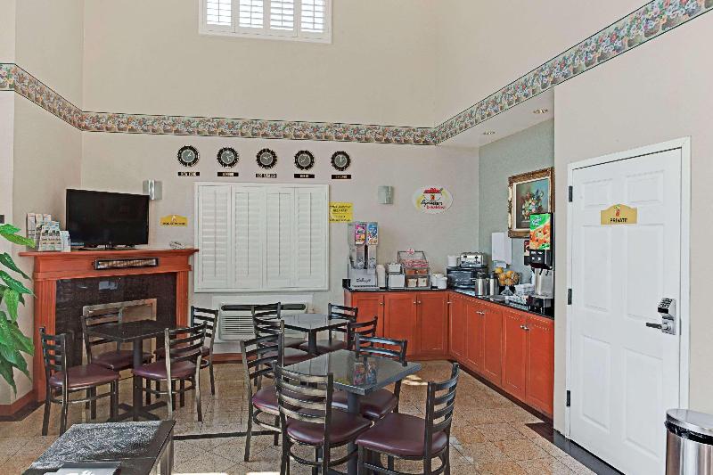 Мотель Super 8 By Wyndham North Hollywood