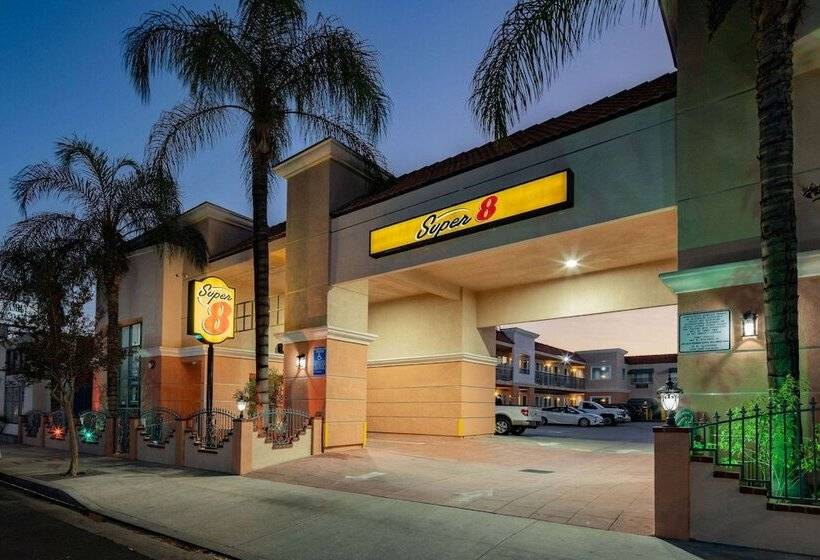 Мотель Super 8 By Wyndham North Hollywood