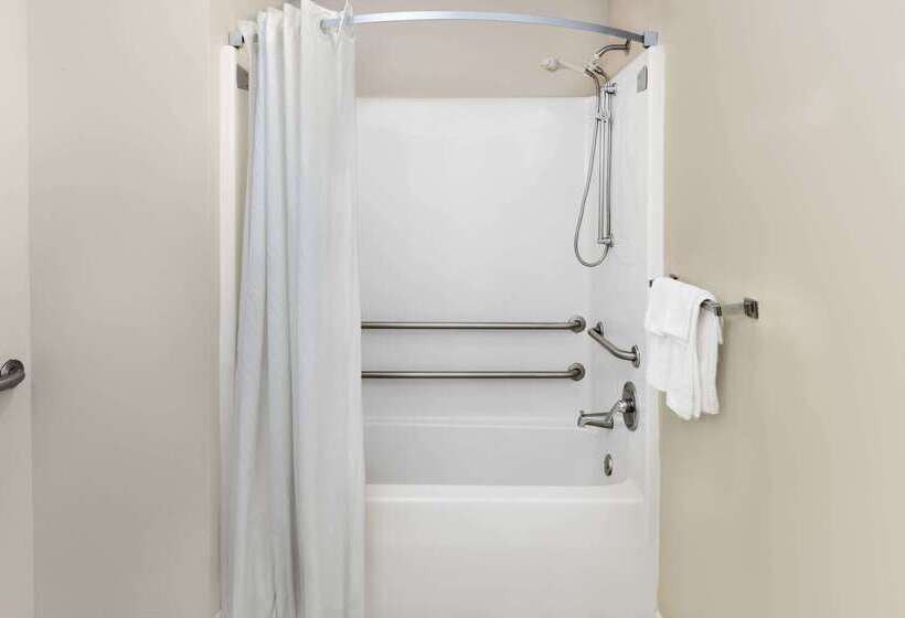 فندق على الطريق Super 8 By Wyndham Ocean Springs Biloxi