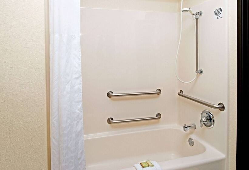 فندق على الطريق Super 8 By Wyndham Omaha Eppley Airport/carter Lake