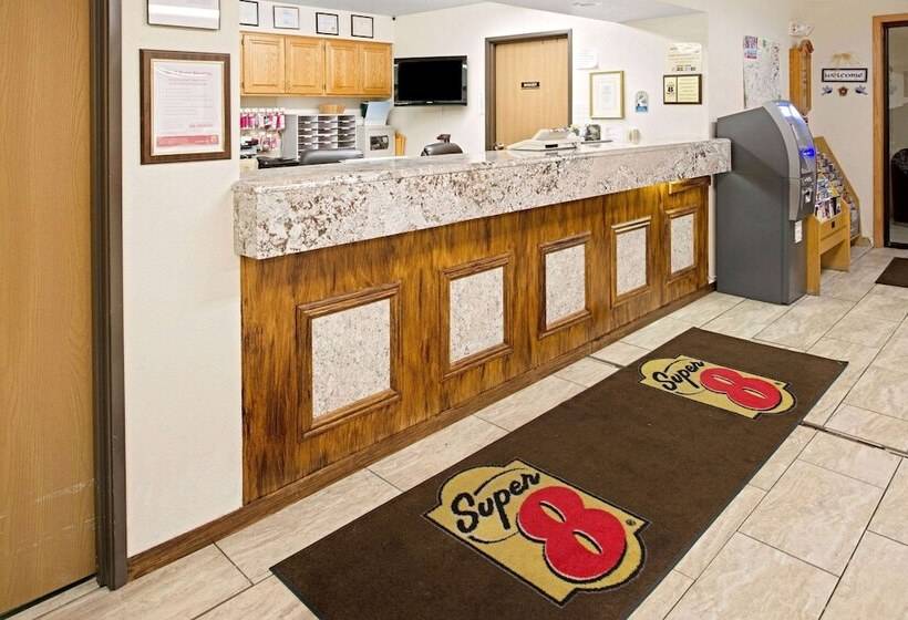 فندق على الطريق Super 8 By Wyndham Omaha Eppley Airport/carter Lake