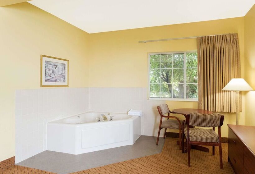 汽车旅馆  Super 8 By Wyndham Osage