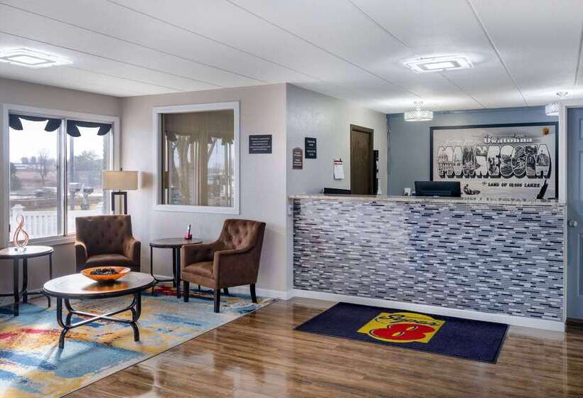 모텔 Super 8 By Wyndham Owatonna