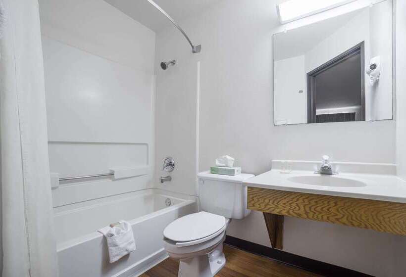 فندق على الطريق Super 8 By Wyndham Park Rapids