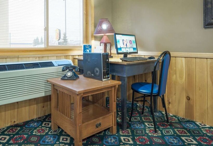 فندق على الطريق Super 8 By Wyndham Park Rapids