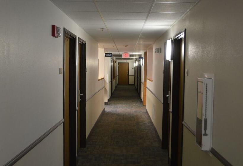 فندق على الطريق Super 8 By Wyndham Park Rapids