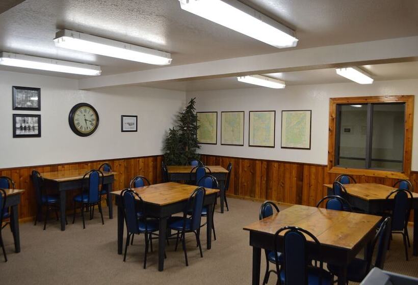 فندق على الطريق Super 8 By Wyndham Park Rapids