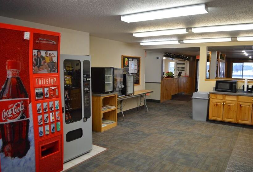 فندق على الطريق Super 8 By Wyndham Park Rapids