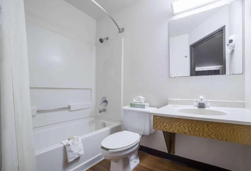 فندق على الطريق Super 8 By Wyndham Park Rapids