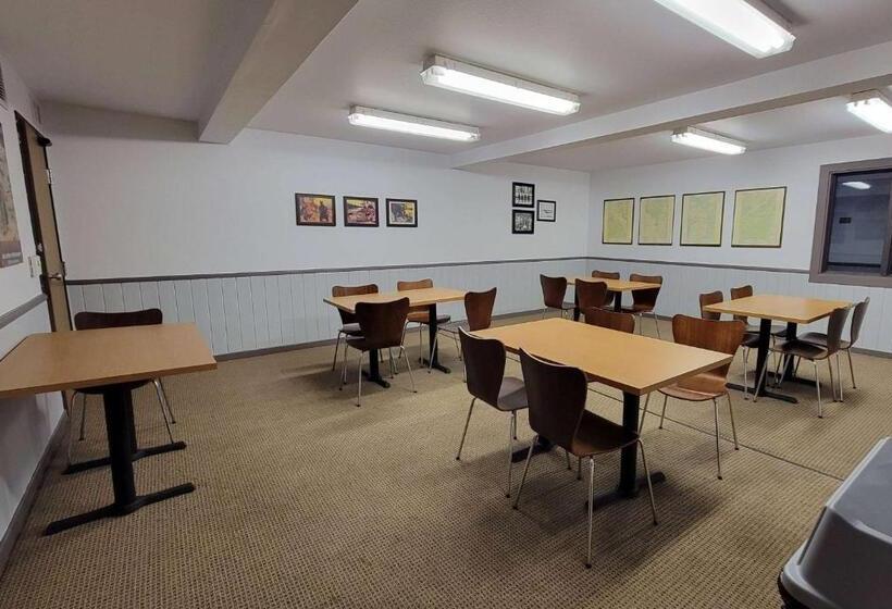 فندق على الطريق Super 8 By Wyndham Park Rapids