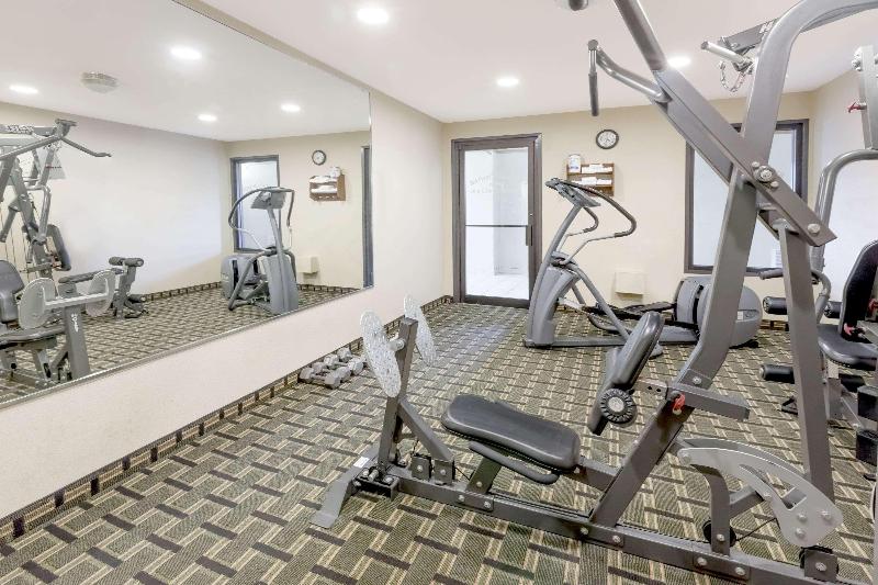 فندق على الطريق Super 8 By Wyndham Pine Bluff