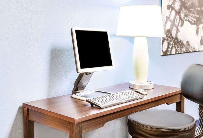 Мотель Super 8 By Wyndham Port Clinton