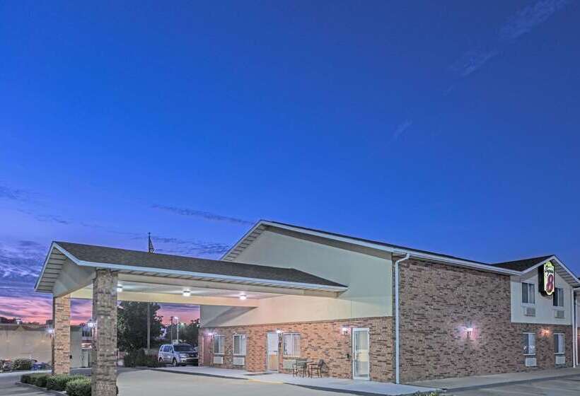 فندق على الطريق Super 8 By Wyndham Potosi