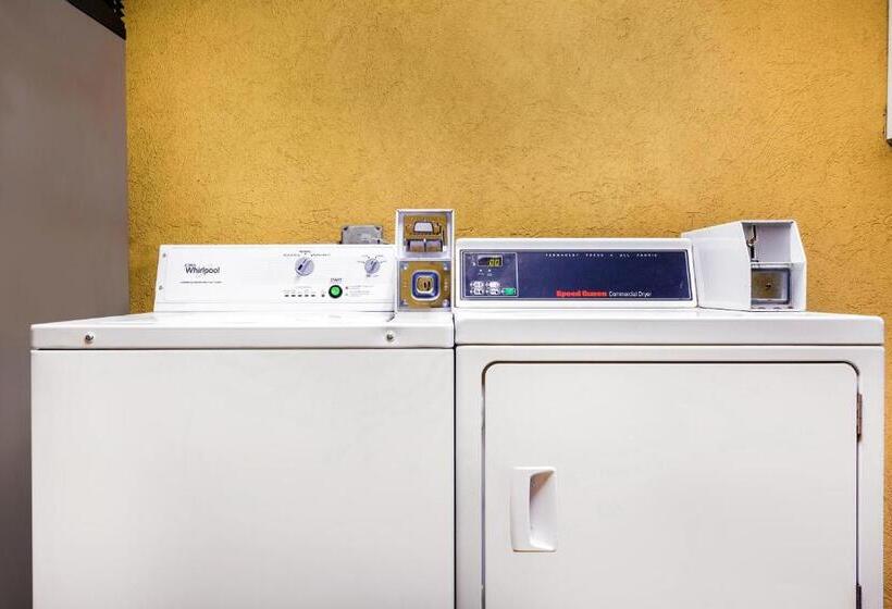 汽车旅馆 Super 8 By Wyndham Prattville Montgomery