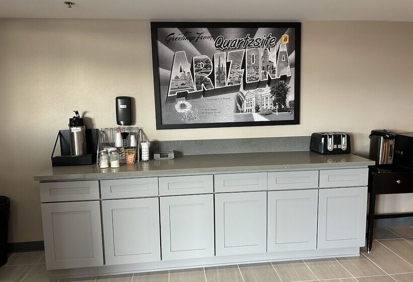 モーテル Super 8 By Wyndham Quartzsite Az