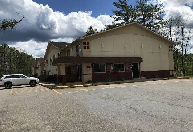 モーテル Super 8 By Wyndham Queensbury Glen Falls, Lake George Area