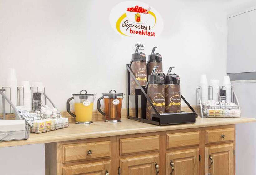 モーテル Super 8 By Wyndham Queensbury Glen Falls, Lake George Area