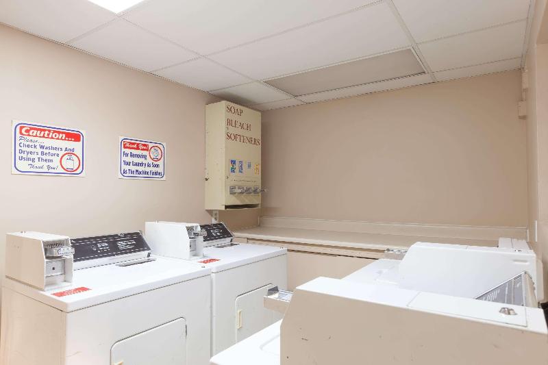 فندق على الطريق Super 8 By Wyndham Santa Barbara/goleta