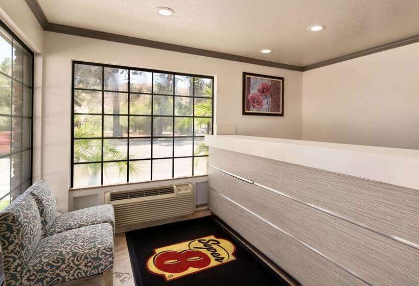 فندق على الطريق Super 8 By Wyndham Santa Clarita/valencia