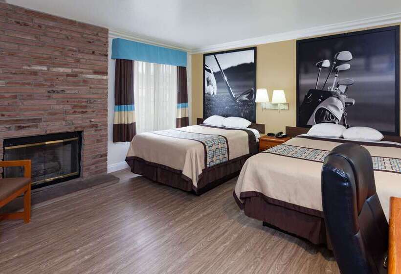 فندق على الطريق Super 8 By Wyndham Santa Clarita/valencia