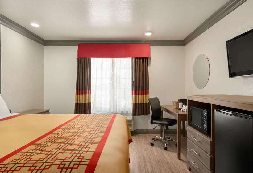 فندق على الطريق Super 8 By Wyndham Santa Clarita/valencia