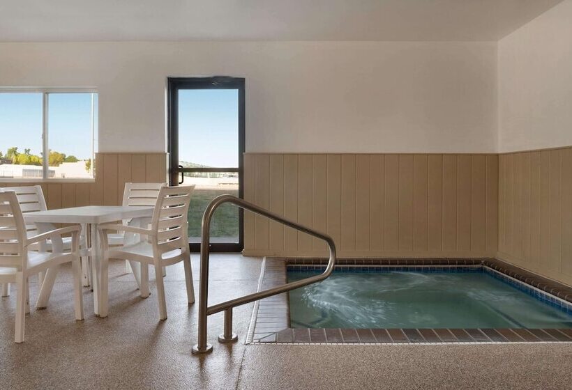 汽车旅馆  Super 8 By Wyndham Sioux Falls