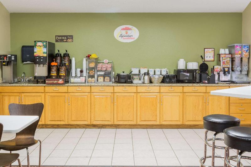 汽车旅馆  Super 8 By Wyndham Sioux Falls