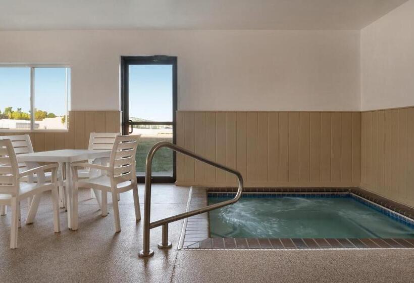 汽车旅馆  Super 8 By Wyndham Sioux Falls