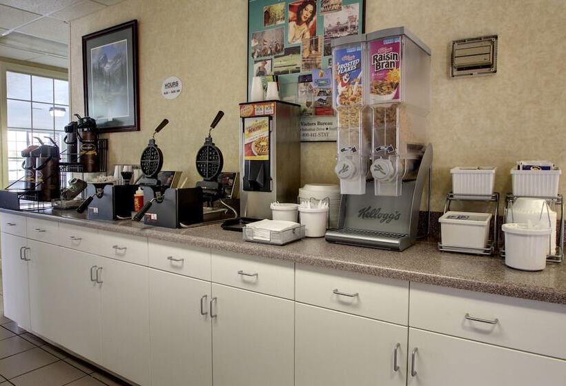 모텔 Super 8 By Wyndham Smithfield Selma