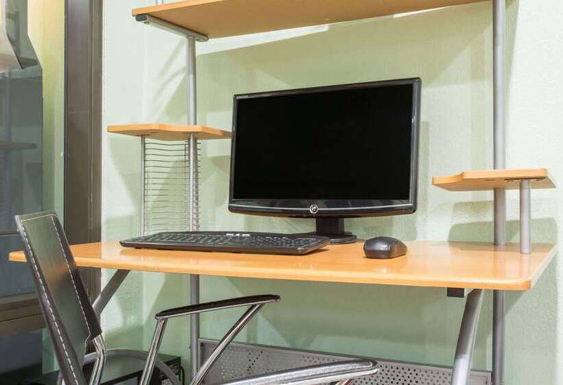 汽车旅馆 Super 8 By Wyndham Spartanburg/i26 Exit 22