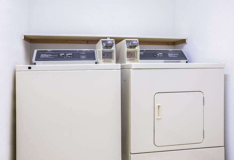 فندق على الطريق Super 8 By Wyndham Sweet Springs