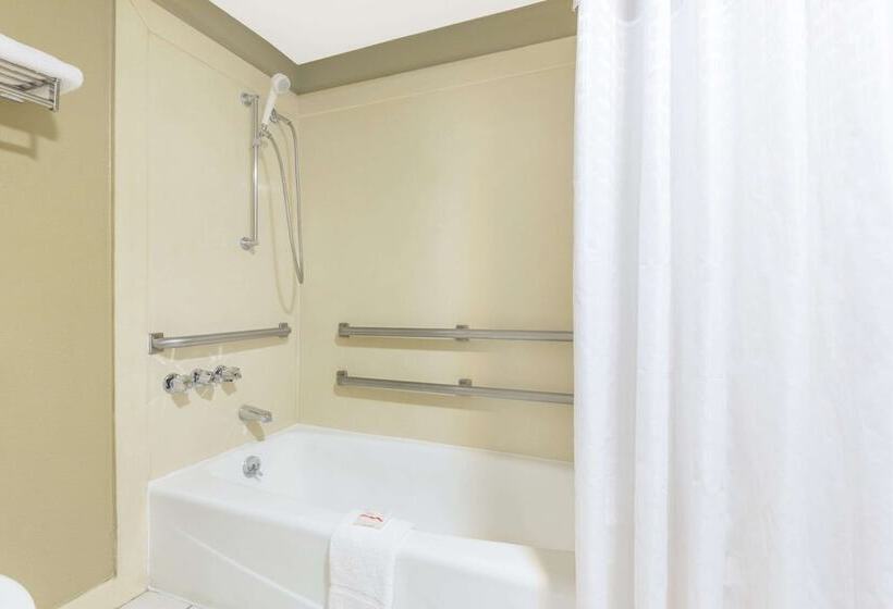 فندق على الطريق Super 8 By Wyndham Tallulah La