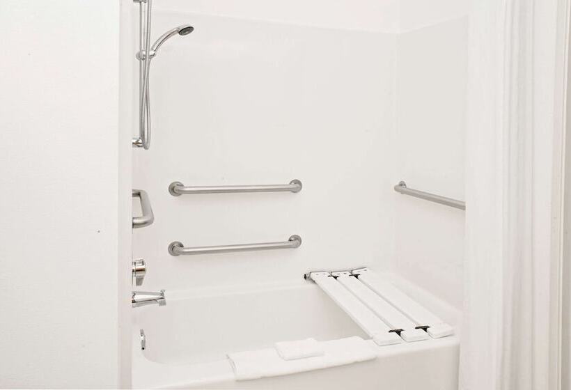 מוטל Super 8 By Wyndham Three Rivers