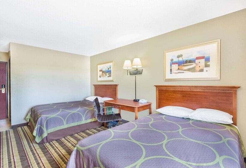 فندق على الطريق Super 8 By Wyndham Tilton/lake Winnipesaukee