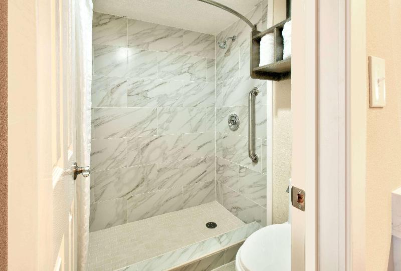 Мотель Super 8 By Wyndham Victoria / South / Hwy 59